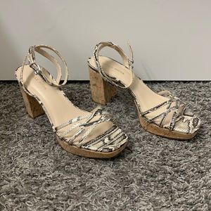Pelle Moda block sandals, black and cream leather animal print size 9M
